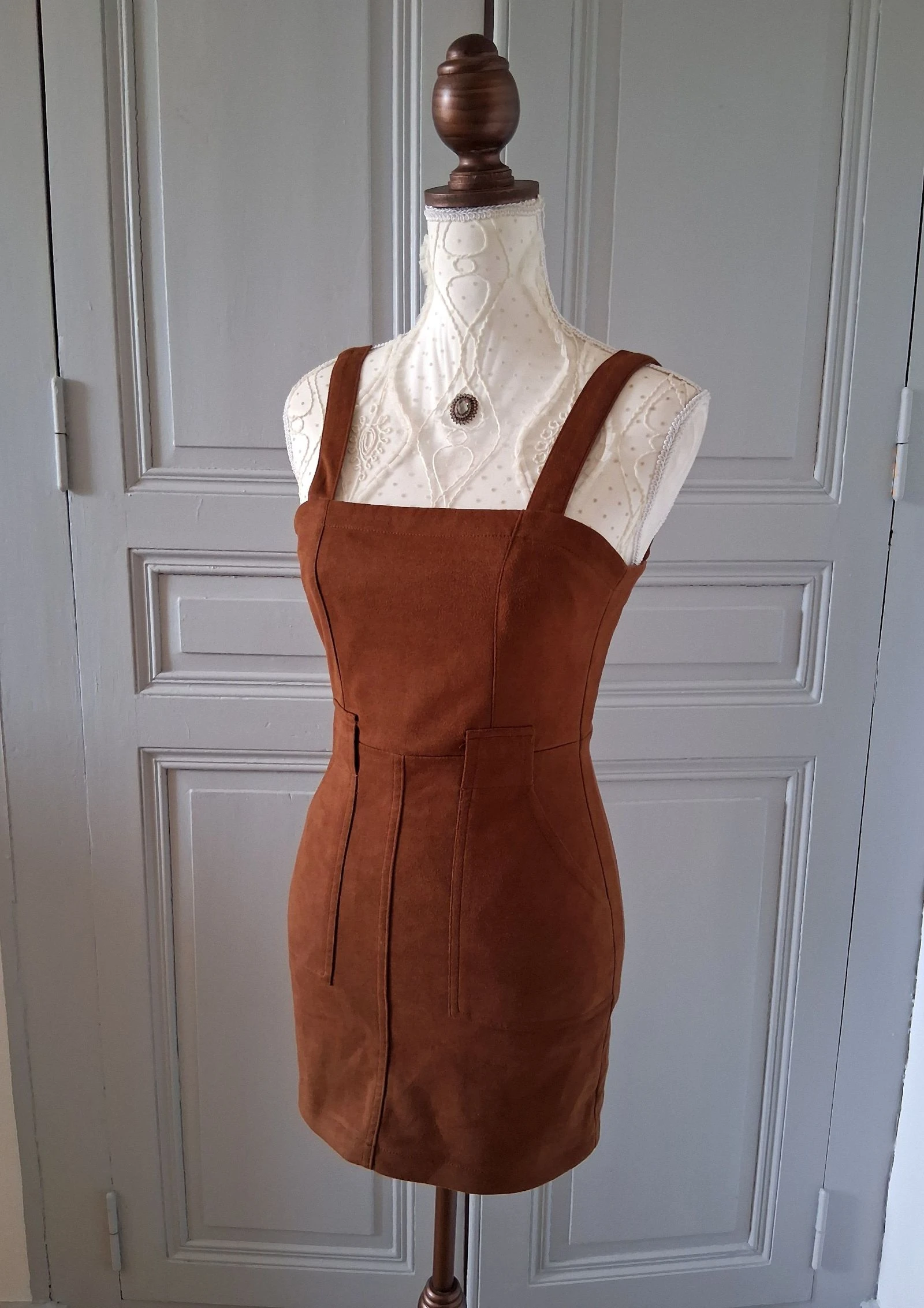 Robe chasuble en suédine marron - Jennyfer - XXS